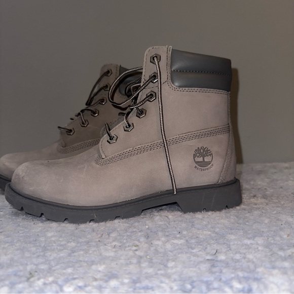 NWOT Gray Timberland Waterproof Boots Women Size US 6 - Picture 8 of 10